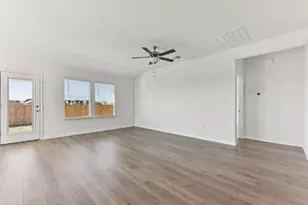 102 Holmby Dr, Hutto, TX 78634 - Photo 23