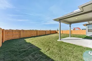 102 Holmby Dr, Hutto, TX 78634 - Photo 31