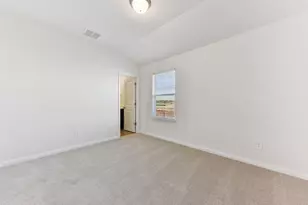 102 Holmby Dr, Hutto, TX 78634 - Photo 19