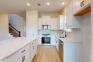 20117 Aqua Reef Dr, Austin, TX 78747 - Photo 9