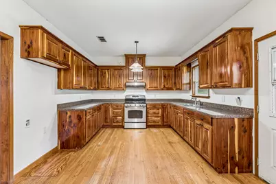 1811 W Old Lockhart Road, West Point, TX 78963 - Photo 5