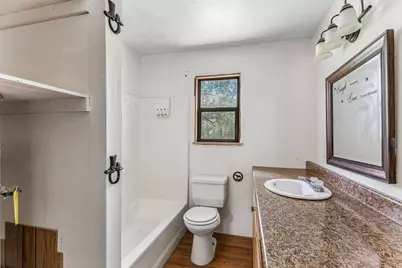1811 W Old Lockhart Road, West Point, TX 78963 - Photo 27