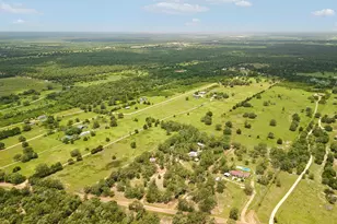 1811 W Old Lockhart Rd, West Point, TX 78963 - Photo 35