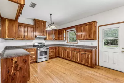 1811 W Old Lockhart Road, West Point, TX 78963 - Photo 7