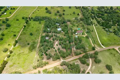 1811 W Old Lockhart Road, West Point, TX 78963 - Photo 33