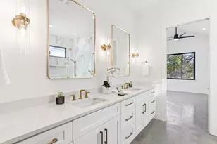 300 Deer Dr, Sunrise Beach Village, TX 78643 - Photo 13