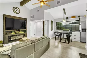 7122 Wood Hollow Dr, Austin, TX 78731 - Photo 11