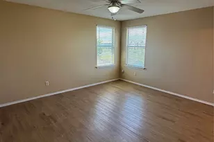 225 Hyltin St, Hutto, TX 78634 - Photo 13