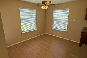 225 Hyltin St, Hutto, TX 78634 - Photo 7