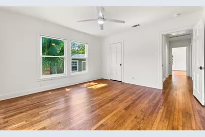 811 E 45th Street, Austin, TX 78751 - Photo 15