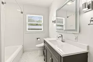 811 E 45th St, Austin, TX 78751 - Photo 9