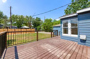 811 E 45th St, Austin, TX 78751 - Photo 29