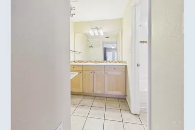 7685 Northcross Drive #208, Austin, TX 78757 - Photo 5