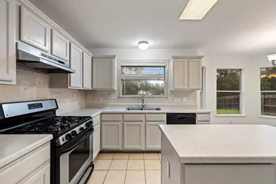 4416 Campo Verde Drive, Austin, TX 78749 - Photo 13