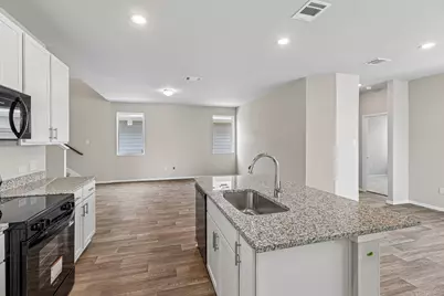 370 Golden Paint Trail, Liberty Hill, TX 78642 - Photo 5