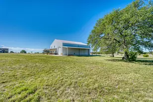 224 Blackbuck Rdg Dr, Lampasas, TX 76550 - Photo 31