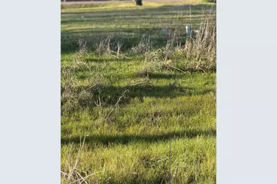 1304 E Cameron Avenue, Rockdale, TX 76567 - Photo 5