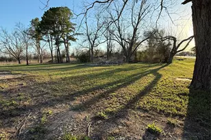 1304 E Cameron Ave, Rockdale, TX 76567 - Photo 21