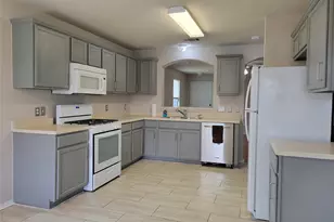 1005 Burgess Dr, Leander, TX 78641 - Photo 9