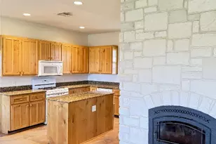 11791 Silver Springs Rd, Rockdale, TX 76567 - Photo 15