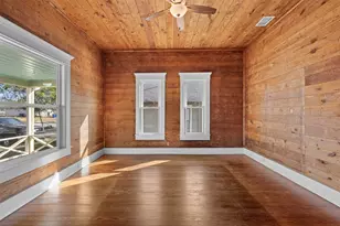 1019 W 4th St, Taylor, TX 76574 - Photo 11