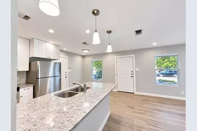 813 Emerald Wood Drive, Austin, TX 78745 - Photo 11