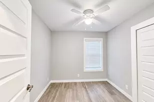 813 Emerald Wood Dr, Austin, TX 78745 - Photo 17