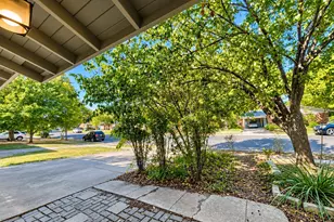 813 Emerald Wood Dr, Austin, TX 78745 - Photo 3