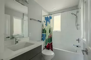 2812 Oak Springs Dr, Austin, TX 78702 - Photo 27