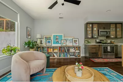 2812 Oak Springs Drive #2, Austin, TX 78702 - Photo 9