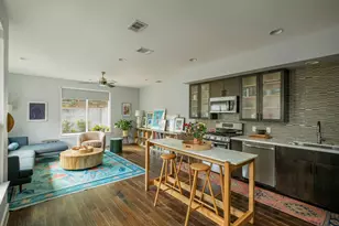 2812 Oak Springs Dr, Austin, TX 78702 - Photo 15