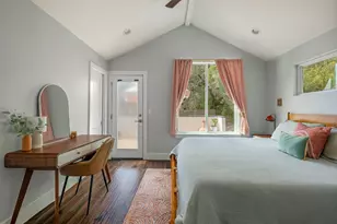 2812 Oak Springs Dr, Austin, TX 78702 - Photo 21