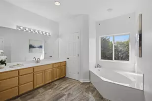 7008 Deepwood Dr, Lago Vista, TX 78645 - Photo 17
