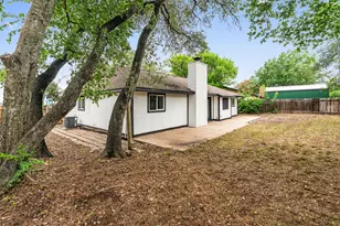 2110 Malvern Hill Dr, Austin, TX 78745 - Photo 27