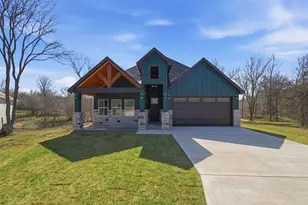 131 E Keomuku Ln, Bastrop, TX 78602 - Photo 1