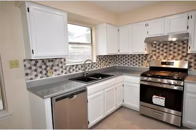 13903 Lothian Drive, Pflugerville, TX 78660 - Photo 7