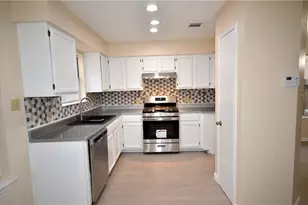 13903 Lothian Dr, Pflugerville, TX 78660 - Photo 7