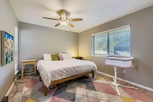 5922 Little Creek Trail, Austin, TX 78744 - Photo 9