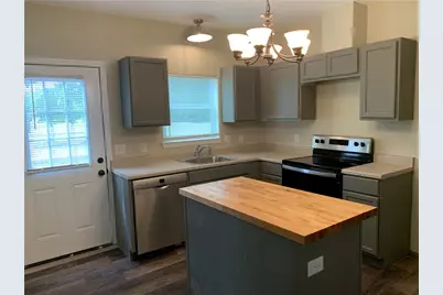 206 Lee Street, Smithville, TX 78957 - Photo 3