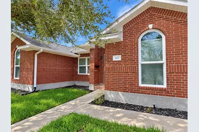 831 Whispering Oaks Drive, Giddings, TX 78942 - Photo 3