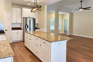 831 Whispering Oaks Dr, Giddings, TX 78942 - Photo 9