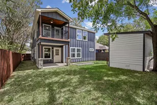 731 Neches St, Lockhart, TX 78644 - Photo 25