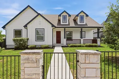 1009 Scenic Drive, Georgetown, TX 78626 - Photo 1