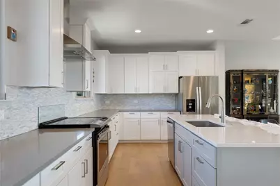 21013 Nimitz Avenue, Lago Vista, TX 78645 - Photo 11
