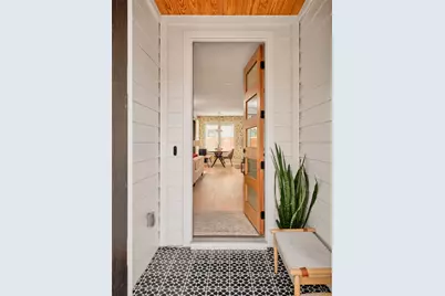 1101 1/2 Fiesta Street #1, Austin, TX 78702 - Photo 7