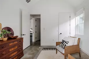 43 Lynn St, Austin, TX 78702 - Photo 15