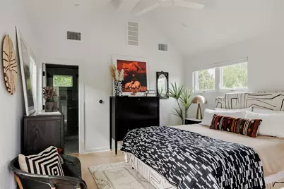 43 Lynn Street, Austin, TX 78702 - Photo 17