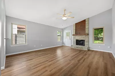 16308 Parkway Drive, Pflugerville, TX 78660 - Photo 9