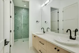 98 Wennmohs Pl, Horseshoe Bay, TX 78657 - Photo 29