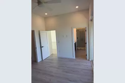2000 Riverside Farms Road Road #6101, Austin, TX 78741 - Photo 13